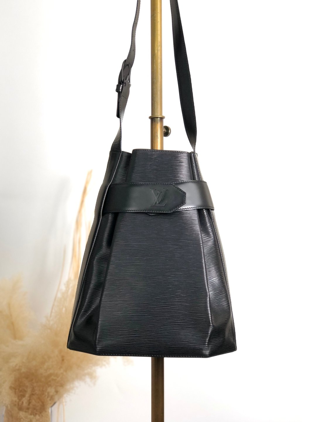 【 日本直送 名牌中古包 】LOUIS VUITTON 路易威登 Epi 皮革肩背包 黑色 皮革 Sac De Paul vintage st4rdc - 侧背包/斜挎包 - 真皮 黑色