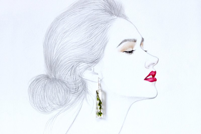 珊瑚果永生花耳环 - 耳环/耳夹 - 植物．花 绿色