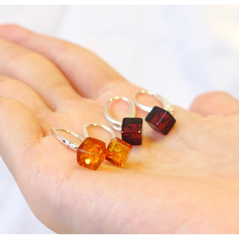 方块天然琥珀耳环 925银 - 耳环/耳夹 - 宝石 橘色