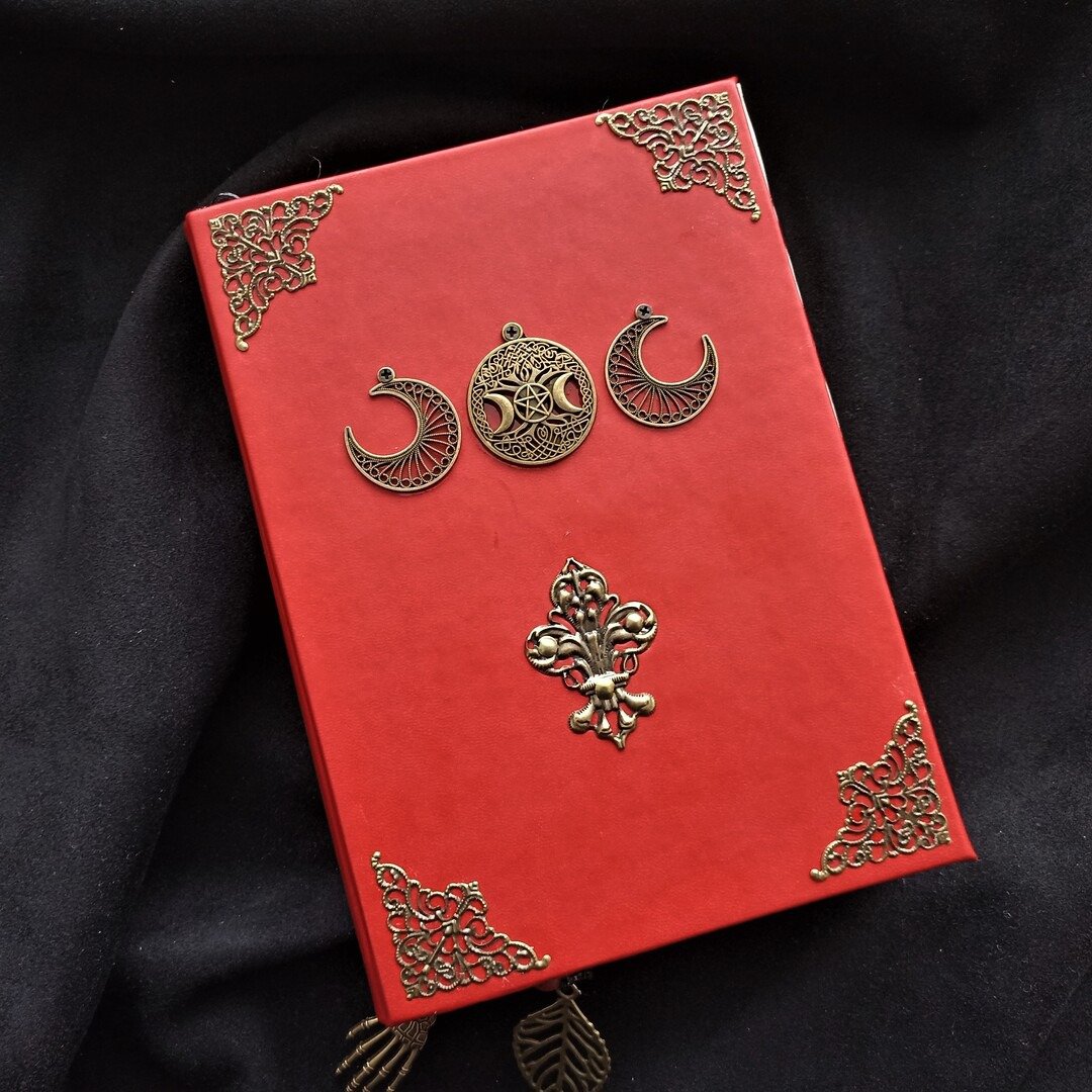实用的暗黑之书，个人化魔法书，魔法日记，手工制品，现货贩售 - 笔记本/手帐 - 纸 红色