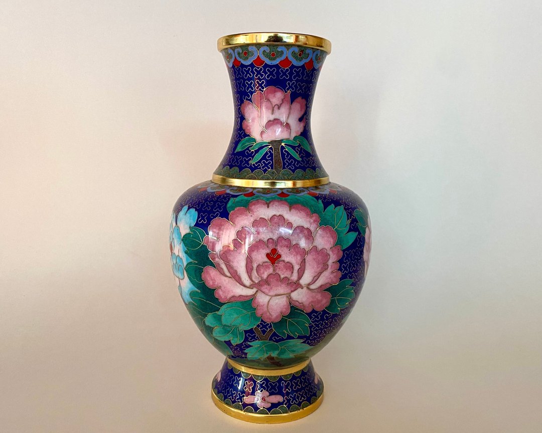 景泰蓝工艺复古珐琅和黄铜花瓶 | 中国1980 - 其他 - 其他金属 多色