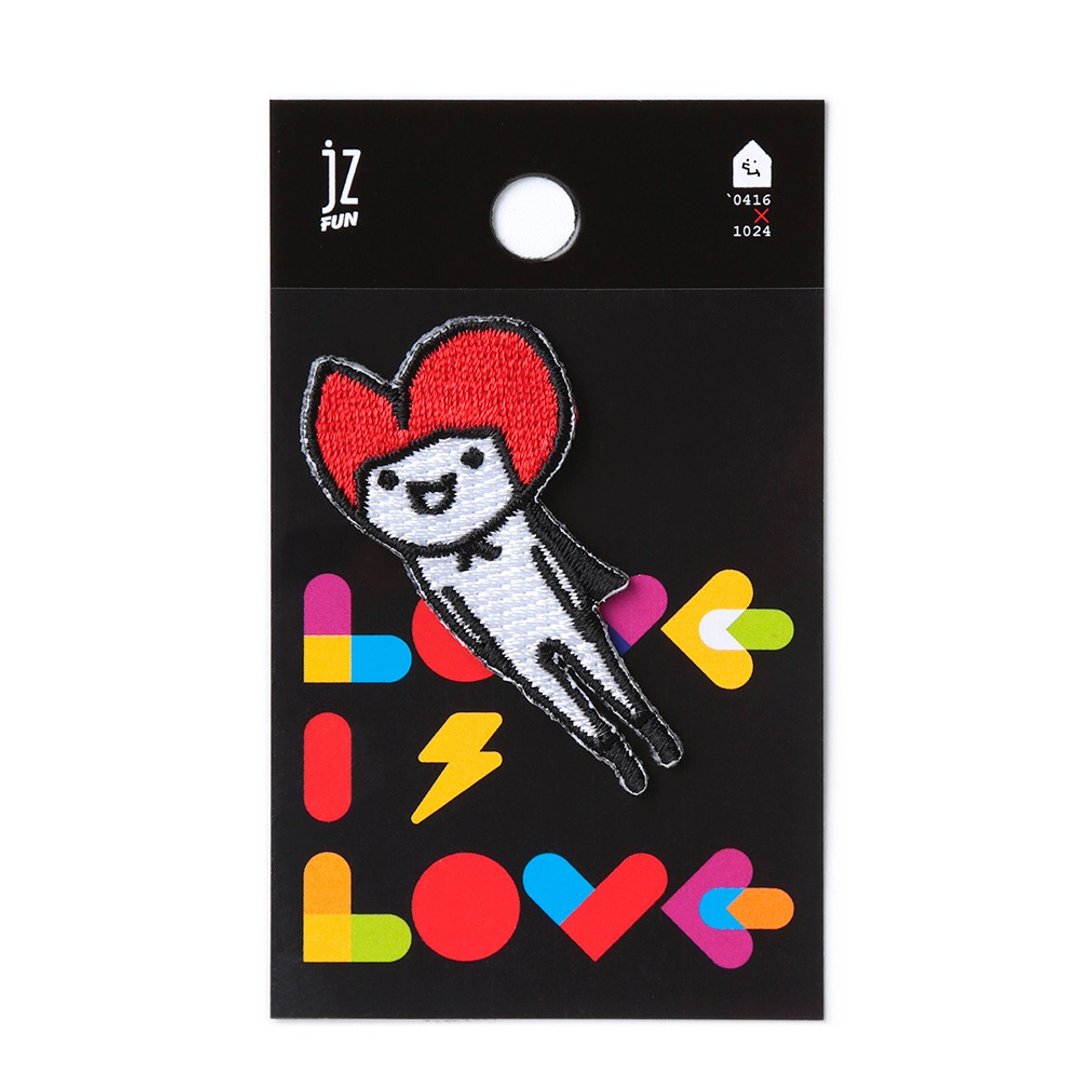 LOVE IS LOVE。刺绣装饰贴 - 徽章/别针 - 绣线 黑色
