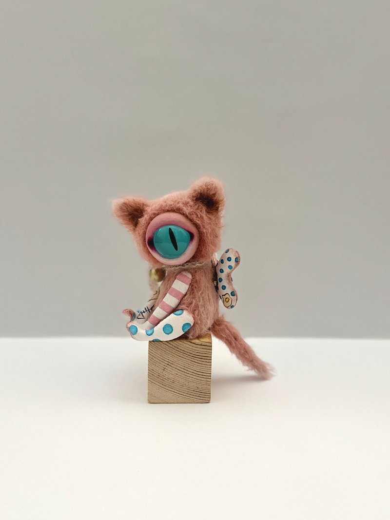 独一无二的毛绒粉红猫咪带翅膀；手工玩具 _ 准备好出货！ - 玩偶/公仔 - 其他材质 粉红色