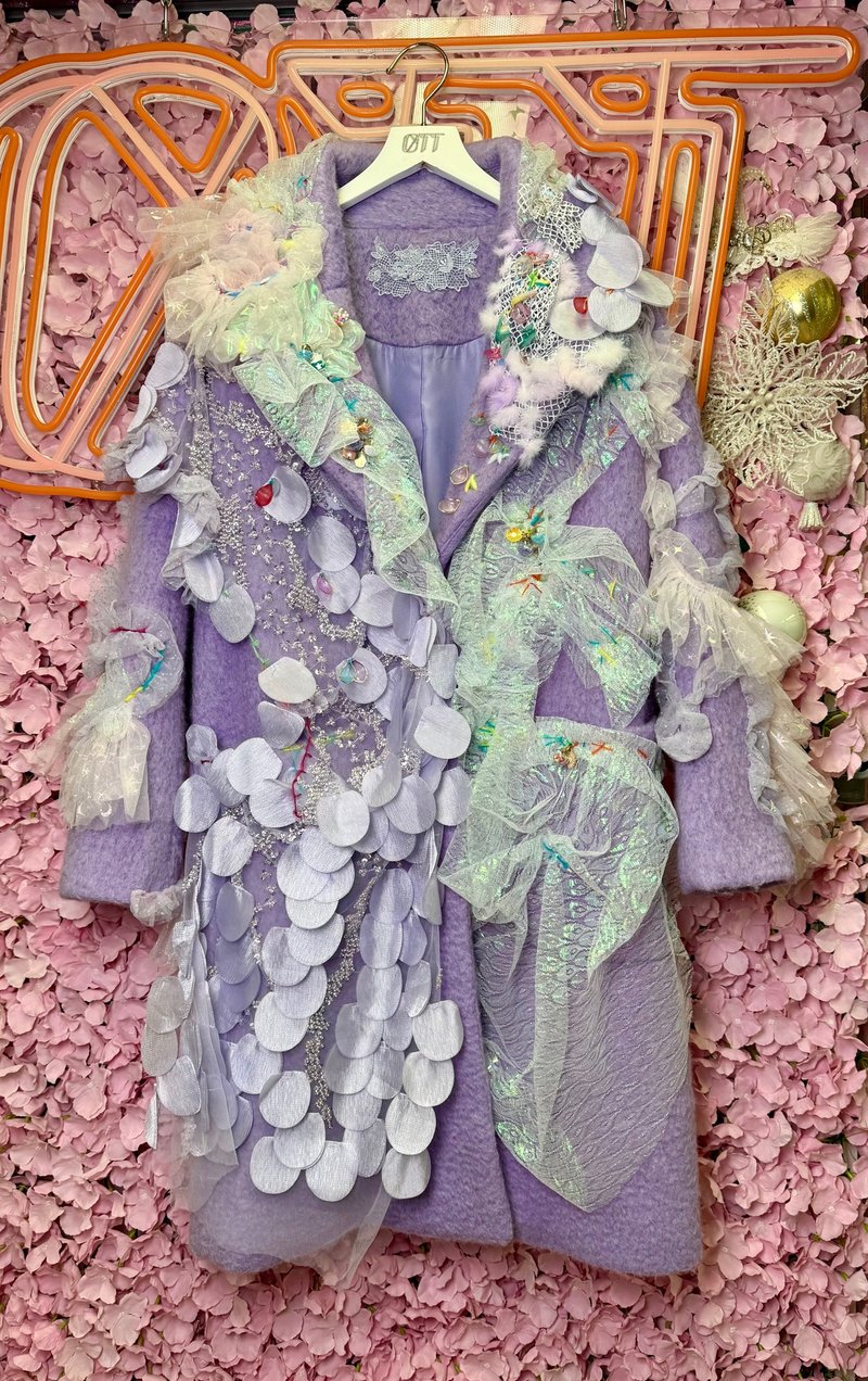 OTT 独一无二•Unique 日系梦幻粉紫色幻彩钉珠刺绣彩珠长绒外套 - 女装休闲/机能外套 - 羊毛 紫色