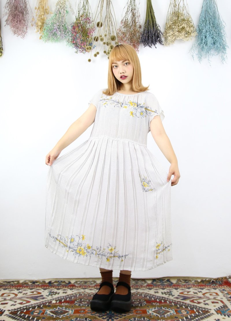 Back to Green:: 网点 削肩 不饱和花 vintage dress (DS-13) - 洋装/连衣裙 - 丝．绢 