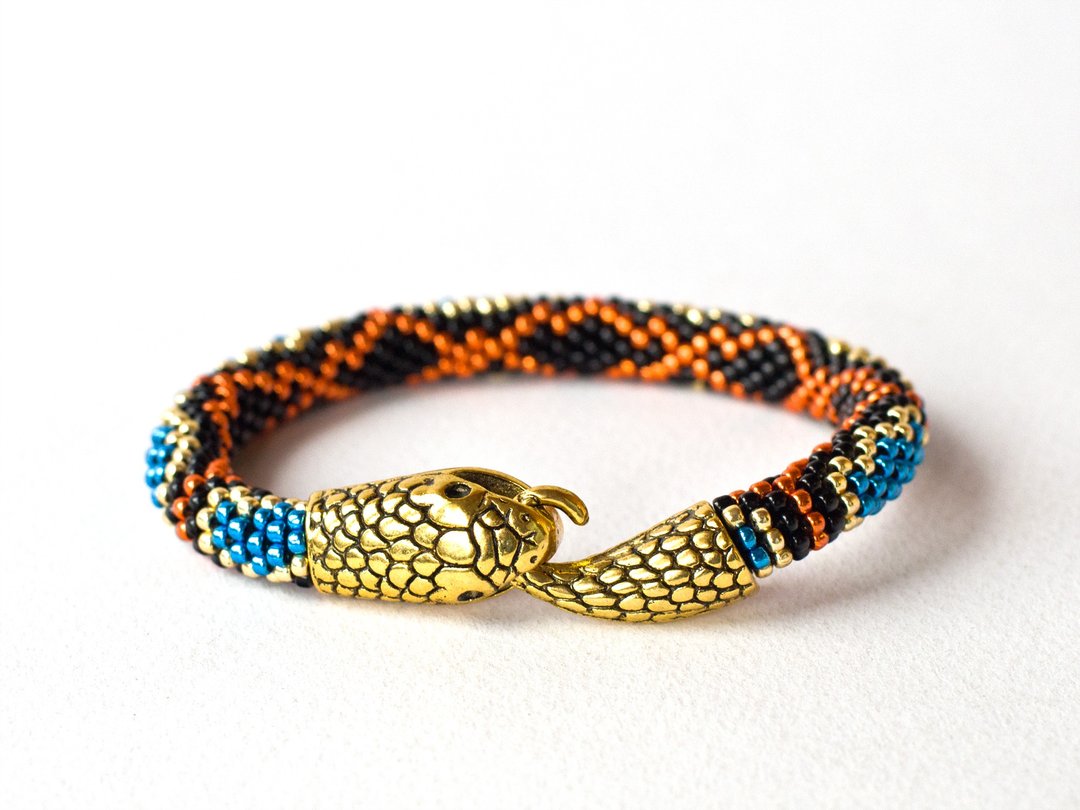 Snake bracelet for women , Black beaded bracelet, Ouroboros jewelry - 手链/手环 - 玻璃 蓝色