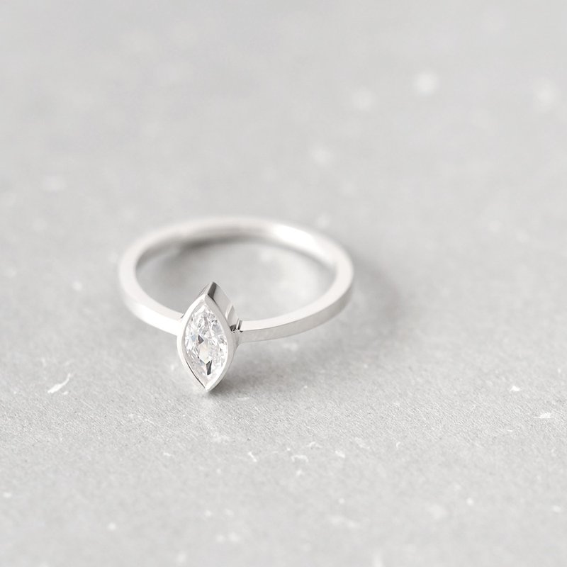 One grain Marquis ring Silver 925 - 戒指 - 其他金属 银色
