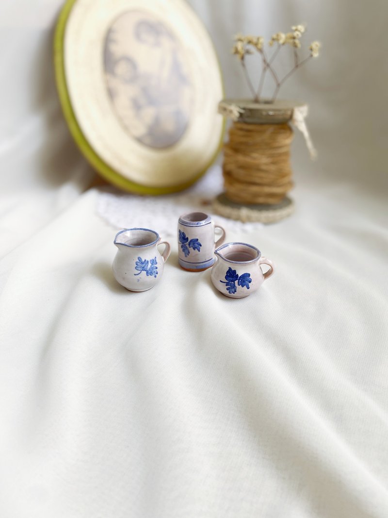 【好日恋物】德国带回vintage早期手作手绘陶瓷迷你小花器壶杯 - 摆饰 - 陶 多色