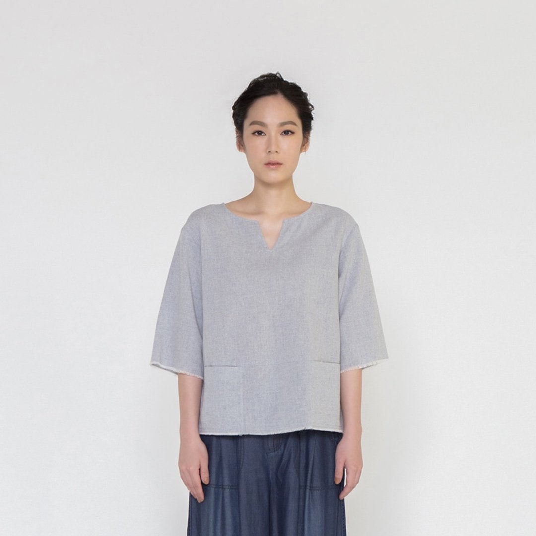 沉静时光宽袖上衣 Save The Moment Wide Sleeve Top T140 - 女装上衣 - 棉．麻 蓝色