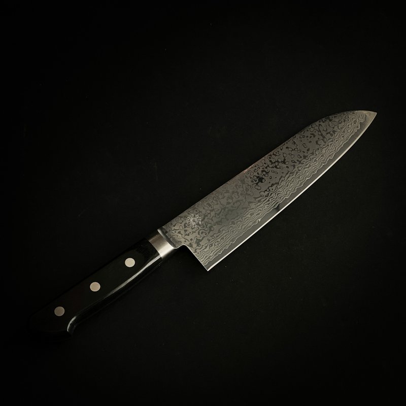 Kikusumi NATUR Sakura Santoku 厨师刀 日本G3钢抛光 16.5cm - 菜刀/刀架 - 不锈钢 银色