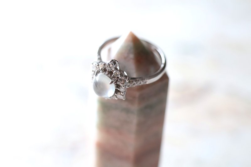 Journal-月之白 (缅甸玉)玻璃种翡翠白茅台炸光蛋18k白金钻石戒指 - 戒指 - 宝石 