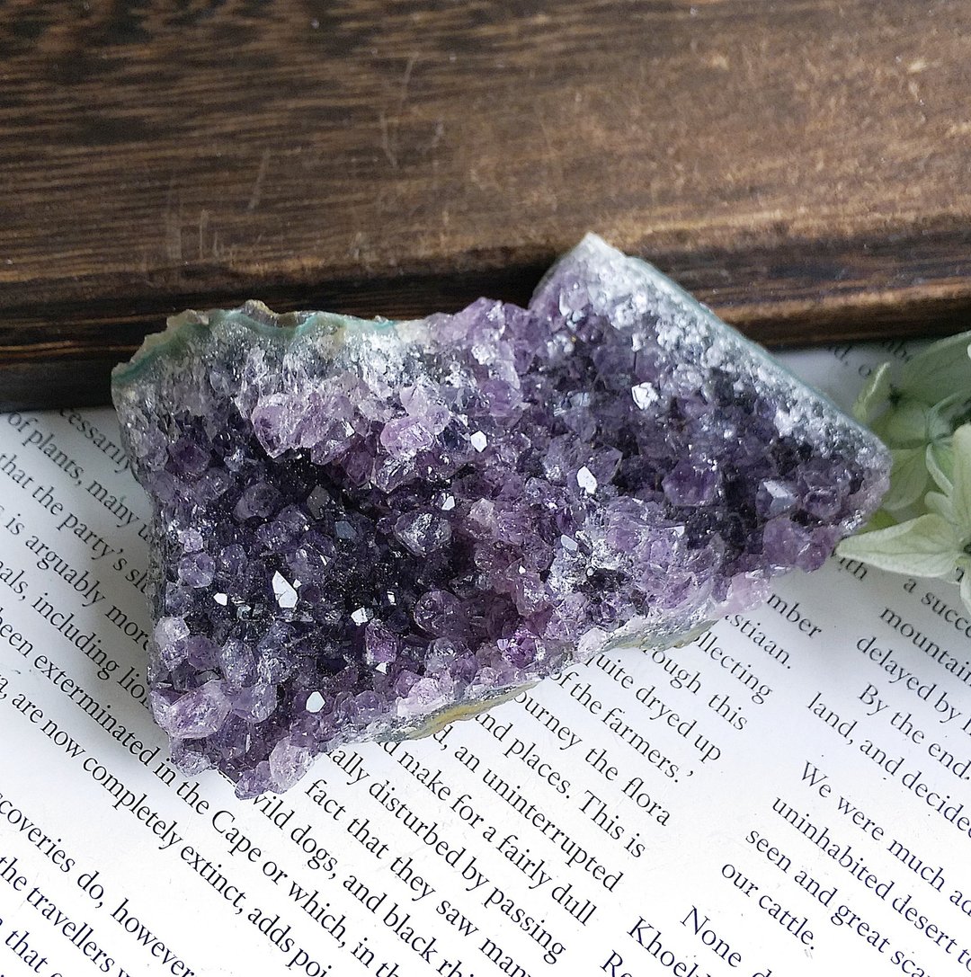 Amethyst 巴西产地 原皮紫水晶 晶簇 天然矿石 原矿 - 摆饰 - 其他材质 