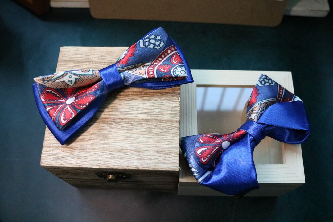 寶藍色復古花紋領結真絲八字結Bow tie - 领结/领巾 - 丝．绢 蓝色