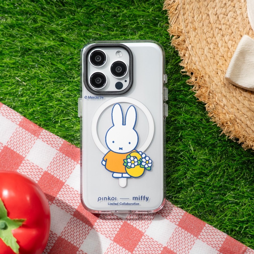 【Pinkoi x miffy70周年】Clear MagSafe透明手机壳 春日花语 - 手机壳/手机套 - 塑料 透明