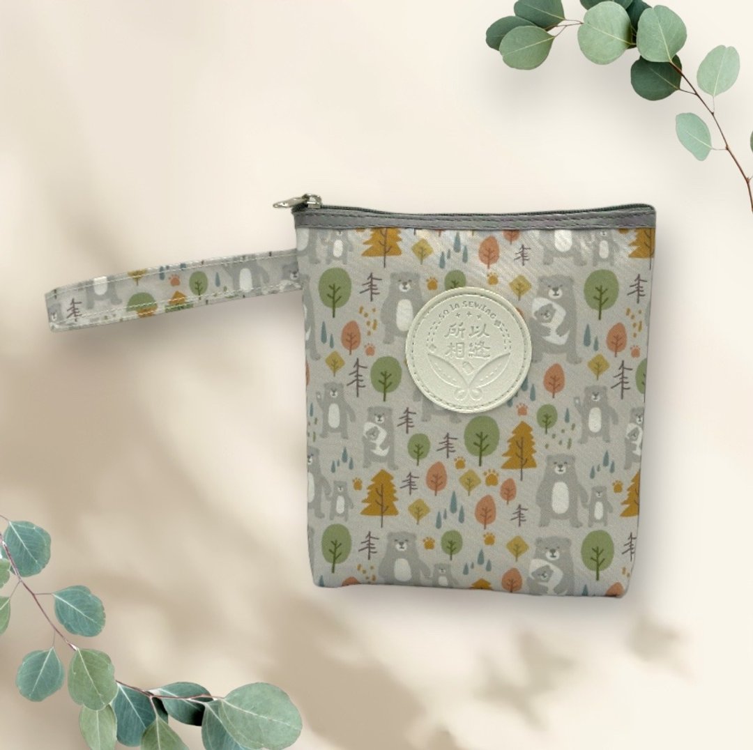 Soin Sewing 所以相缝 - 宝贝乖乖托药袋-拥抱森林熊 - 化妆包/杂物包 - 聚酯纤维 灰色