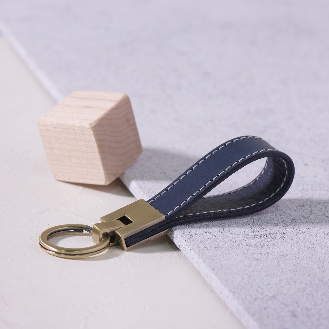 长条钥匙圈 Long Key Chain / 深蓝 Blue / 免费刻字 - 钥匙链/钥匙包 - 真皮 