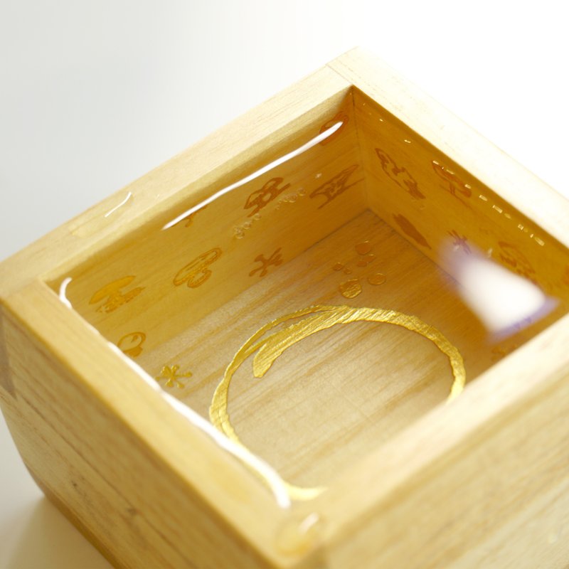 桐木酒枇杷，烫金蘑菇图案 - 摆饰 - 木头 金色