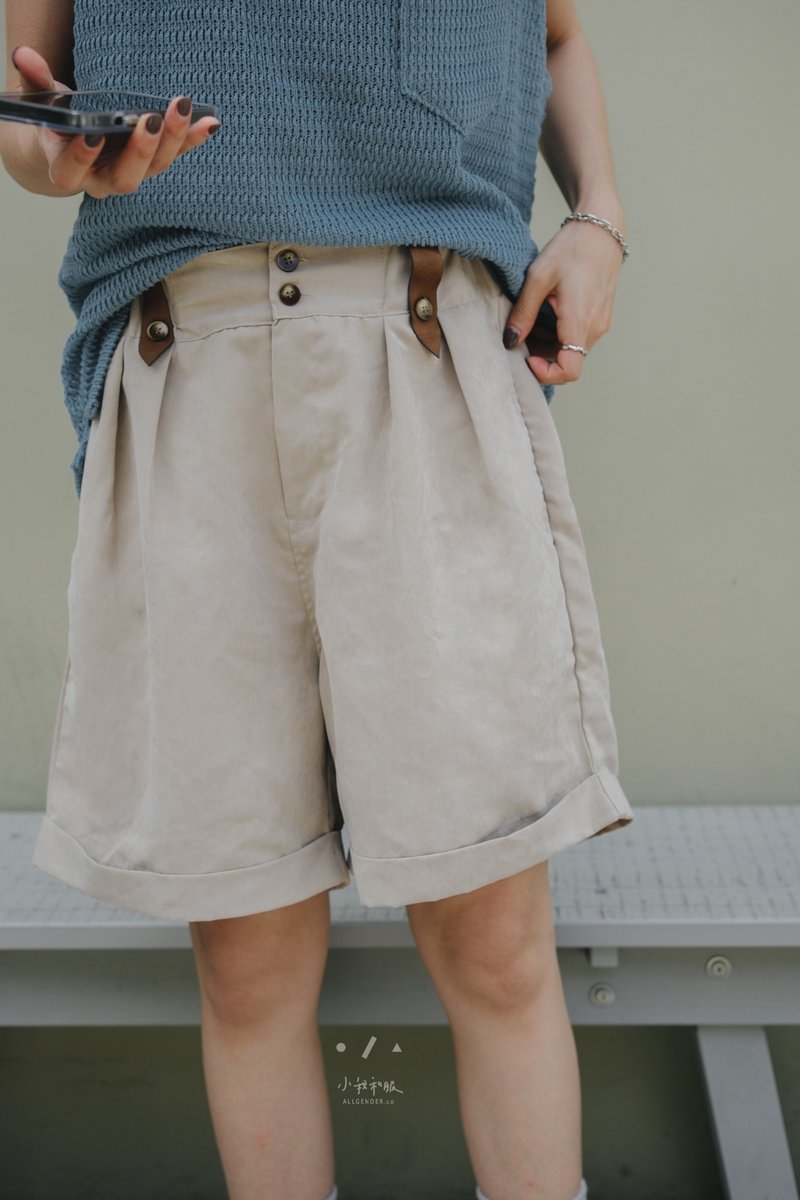 麂皮绅士吊带感短裤 - 2色 - 女装短裤 - 聚酯纤维 卡其色