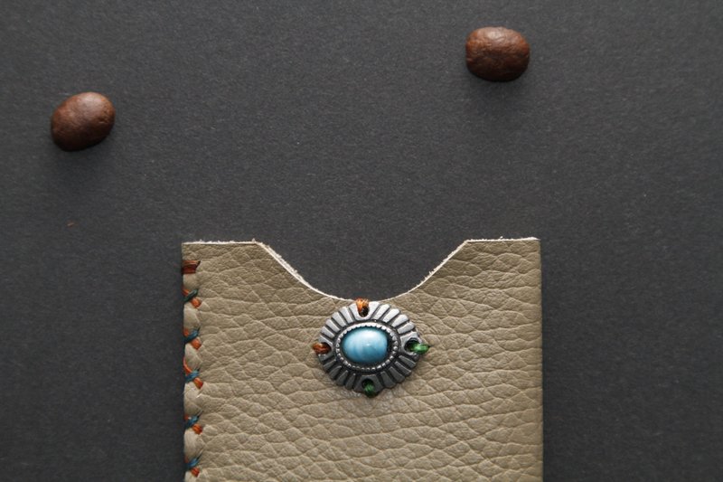 卡夹 名片夹 蓝绿松缀 静谧大地色 - 名片夹/名片盒 - 真皮 