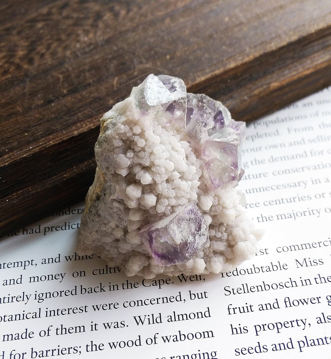 Fluorite 内蒙产地 紫萤石 蜡烛水晶共生 天然矿石 原矿 - 摆饰 - 其他材质 