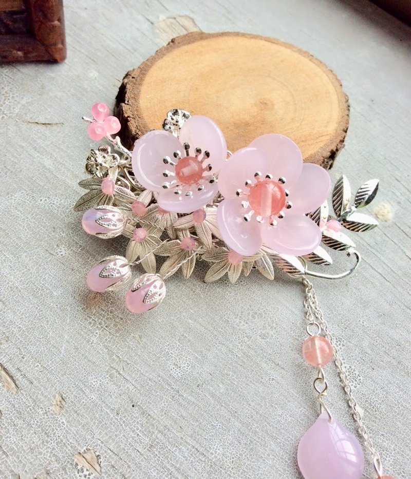 喵手作~复古中国风大梅花发夹(粉) - 发饰 - 其他材质 粉红色