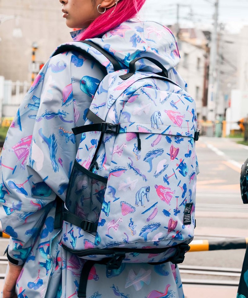 【热门预购】KiU X RC 600D 防泼水联名怪物背包22L(2色)RCK111 - 后背包/双肩包 - 聚酯纤维 多色