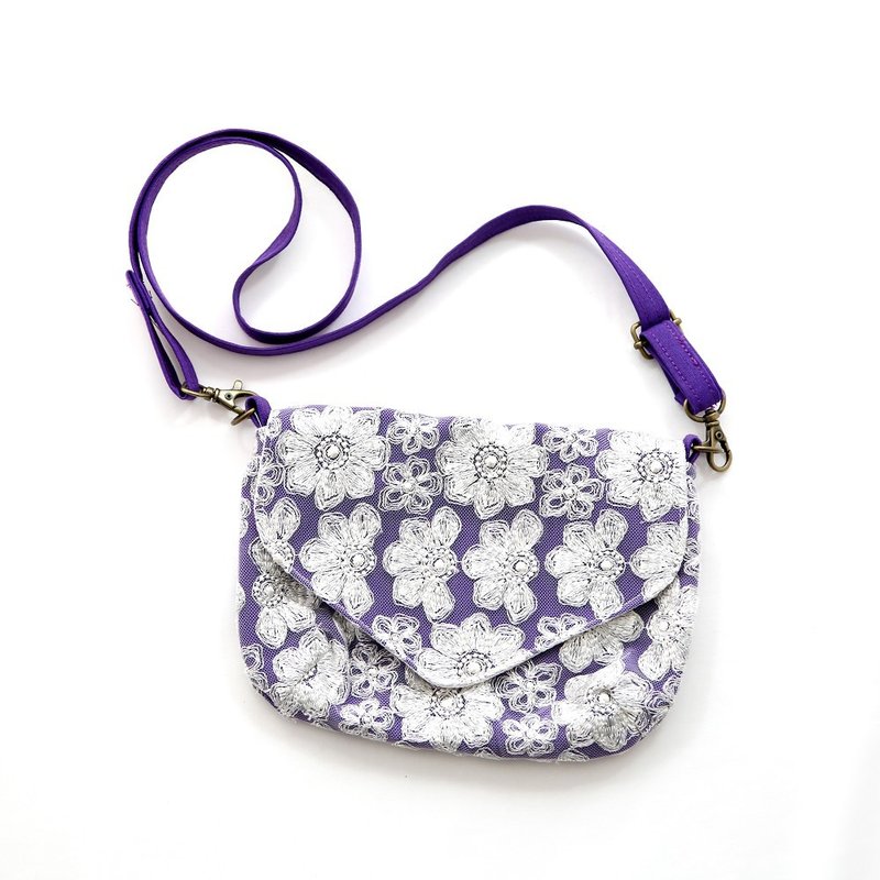 厚磅帆布侧背包相机包随身包-丁香薰染 可定制 - 侧背包/斜挎包 - 棉．麻 紫色