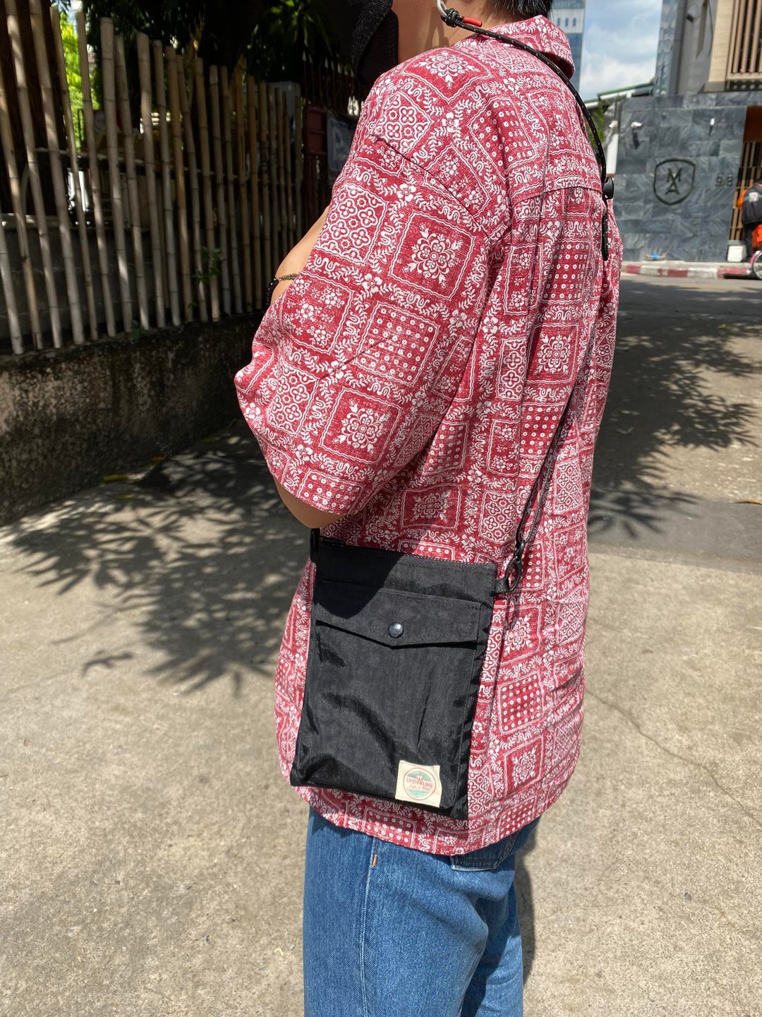 Black Polyester Daily Bag with Strap/ Card Holder / Phone Bag / Pouch / wallet - 零钱包 - 其他材质 黑色
