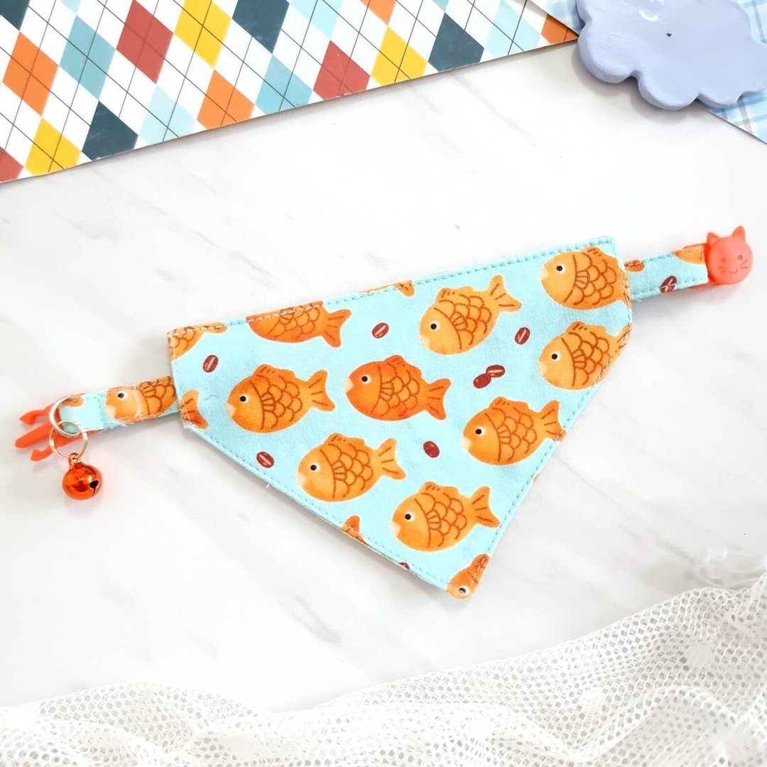 Lovely taiyaki fish cake Bandana Cat Collar with Breakaway Safety Buckle - 项圈/牵绳 - 棉 橘色