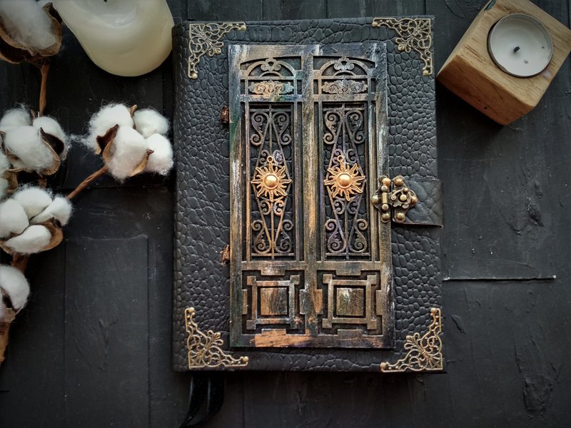Large door journal witch grimoire for sale Gothic spell book of shadows - 笔记本/手帐 - 纸 黑色