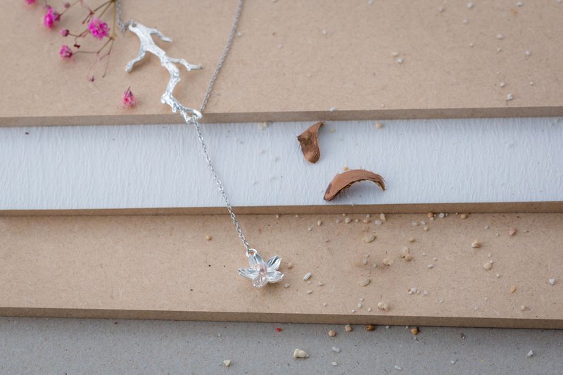 花朵系列 樱桃花造型项链-设计师款 (NLAJA0933N-1) - 项链 - 银 银色