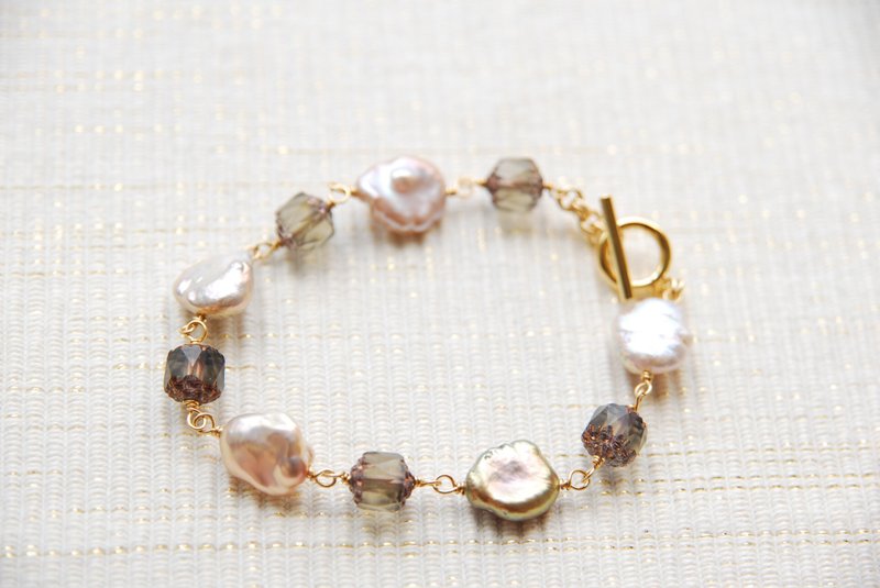 Mauve pink pearl and Czech beads bracelet gray - 手链/手环 - 珍珠 紫色