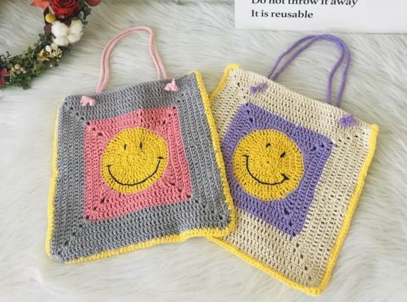 手作编织可爱双面微笑小手提包/午餐包 小方包 - 手提包/手提袋 - 棉．麻 
