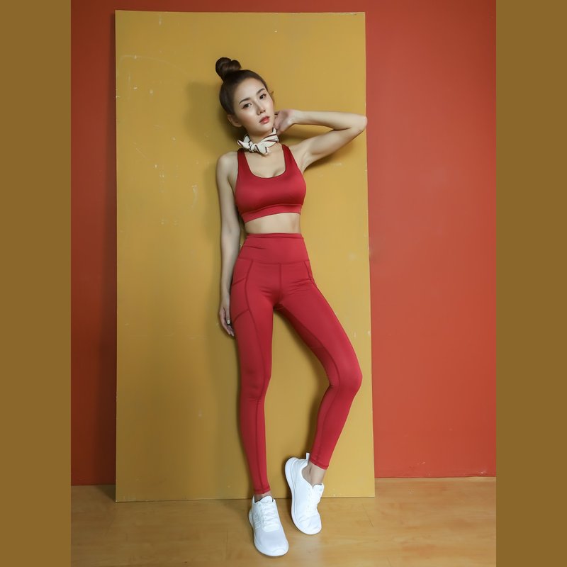 Jeeja sports  Set - Sportswear - 女装运动衣 - 聚酯纤维 多色