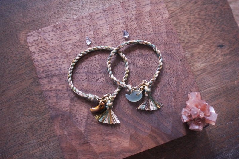 净地信物 · 手之绊 勾玉 【忘忧】─ 2月 队长选色 - 手链/手环 - 玉石 卡其色