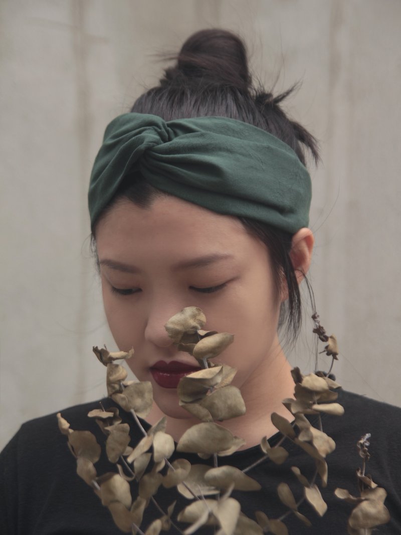 压花 柔软纯棉缇花布 手工十字宽版发带 - 发带/发箍 - 棉．麻 绿色