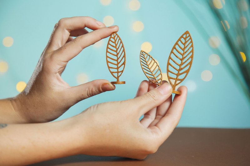 一套3个微型树叶模型。用于1/6比例的玩具屋、立体模型的装饰。 - 玩偶/公仔 - 木头 金色