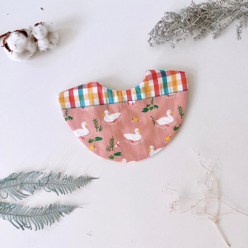 岛森家 / 围兜兜 / 双面 / 拼接 / 双扣 / 池畔(粉) - 围嘴/口水巾 - 棉．麻 粉红色