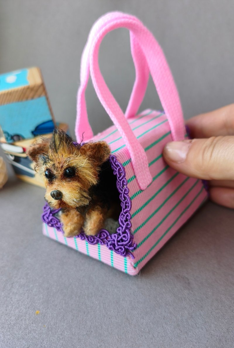 泰迪小狗可爱玩具的微型针织收藏小雕像 - 玩偶/公仔 - 羊毛 咖啡色