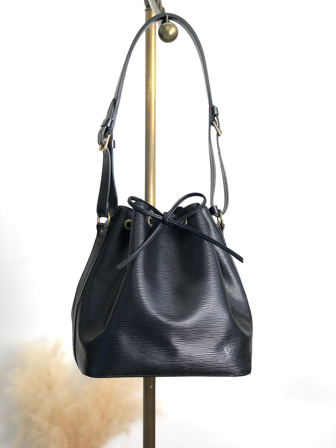【日本直送 品牌二手包】LOUIS VUITTON Epi黑皮革肩背包 Noe M59012 vintage yahgim - 侧背包/斜挎包 - 真皮 黑色