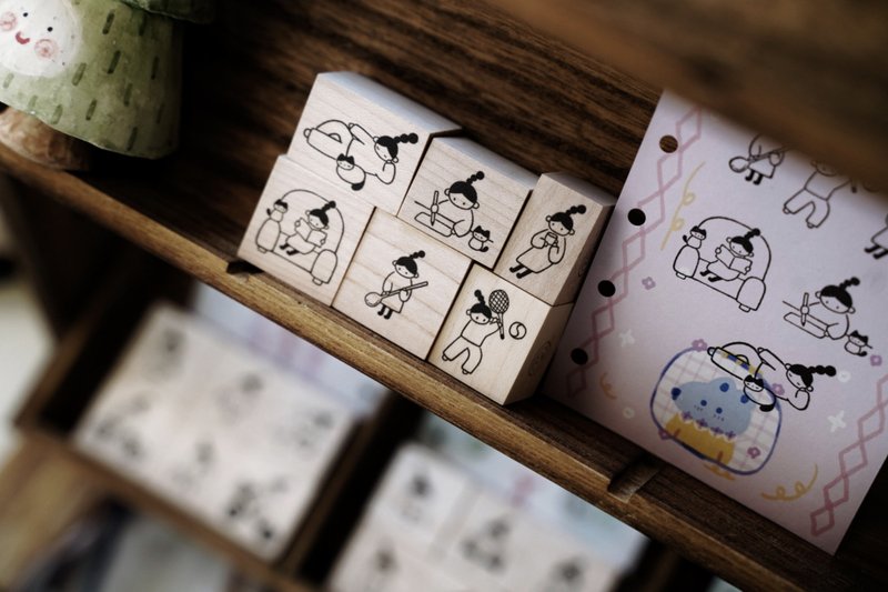 糖葫芦女孩 (喝杯咖啡/閱讀/運動) 木質手帳印章 - 印章/印台 - 其他材质 多色