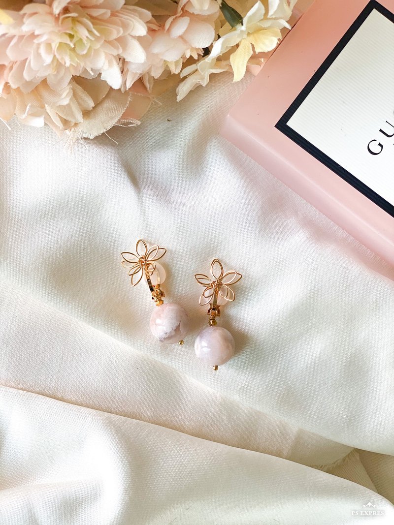 RURI | 14k镀金丝缅栀花 优美温柔樱花玛瑙 耳环 耳夹 - 耳环/耳夹 - 宝石 粉红色