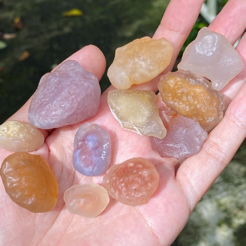 【Lost and find】荒漠旅人 彩糖心 糖果 玛瑙石 原石 - 摆饰 - 宝石 多色