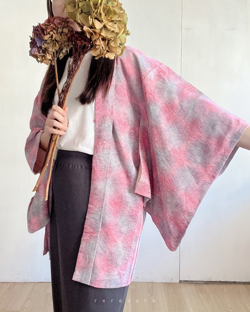 日本制和风印花薄款粉紫色渲染渐层古着羽织和服外套 - 女装休闲/机能外套 - 聚酯纤维 粉红色
