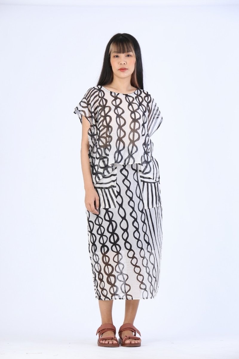 Abtract Blouse Cotton Voile Hand Paint Free Size - 女装上衣 - 棉．麻 白色