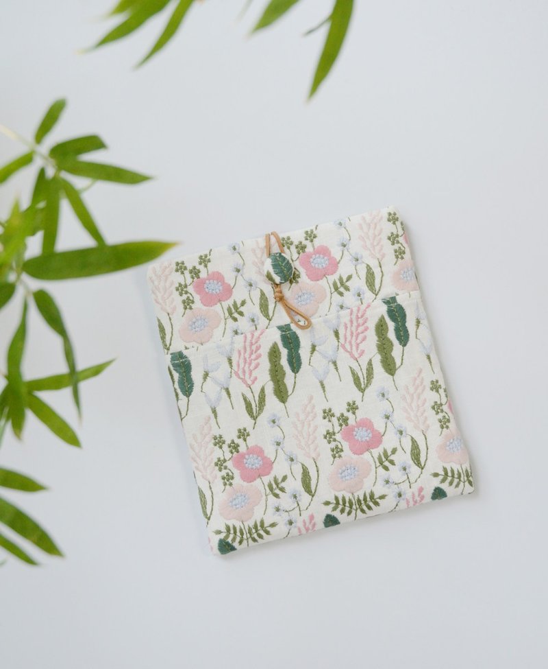 春日感 清新刺绣 布制防水轻便 电子书保护套 客制化尺寸 礼物 - 电脑包 - 棉．麻 多色