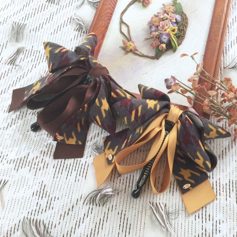 巧克力起司/ 斜纹毛料立体香蕉夹 马尾夹 仙女夹 大肠圈 - 发饰 - 其他材质 