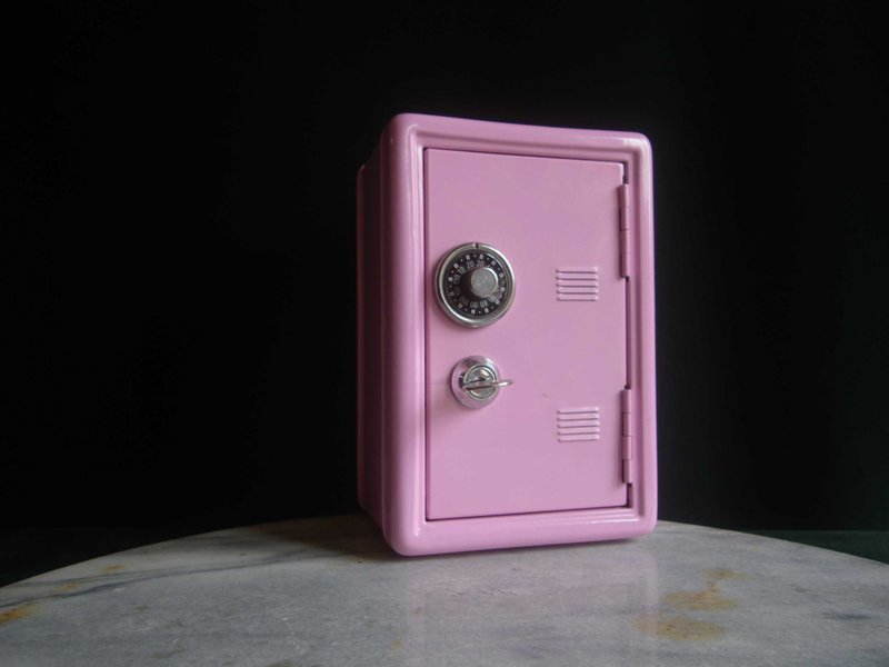 【老时光 OLD-TIME】早期台湾制保险箱造型存钱筒 - 储蓄罐 - 其他材质 多色