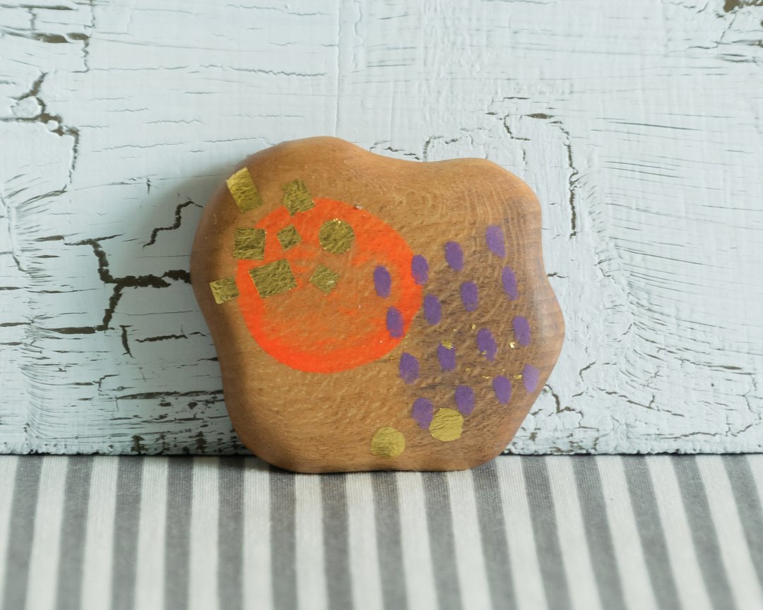 Small Abstract Hand Painted Wood Pocket Mirror (purple dots) - 彩妆刷具/镜子/梳子 - 木头 紫色
