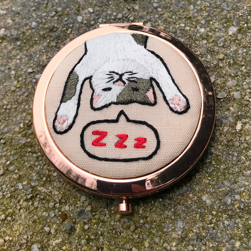 【Off-season sale】Pocket Mirror / Love to sleep all day - 彩妆刷具/镜子/梳子 - 亚麻 卡其色